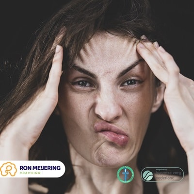 Ontdek hoe je angst en stress kunt verminderen door jezelf betere vragen te stellen en positief te denken. De oplossing ligt dichterbij dan je denkt!